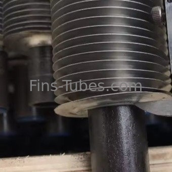 DELLOK دمای لوله های فلزی فولاد کربن لوله های فلزی درهم شکسته 0.3-1.2mm فشار 1.0MPa - 4.0MPa